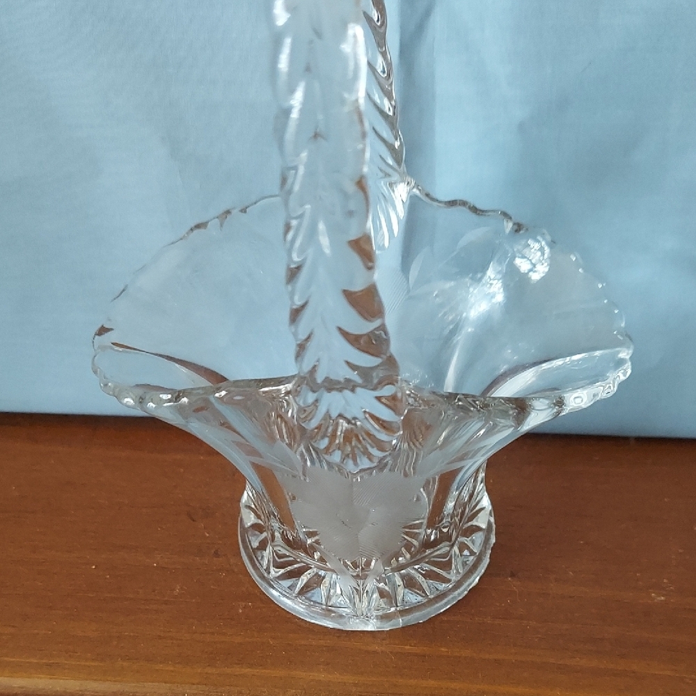 Elegant Clear Glass Basket